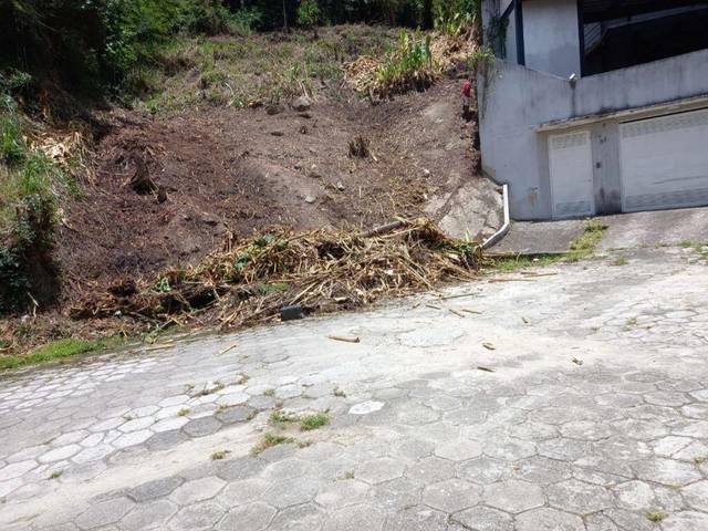 Terreno à venda em Cantagalo, Niterói - RJ