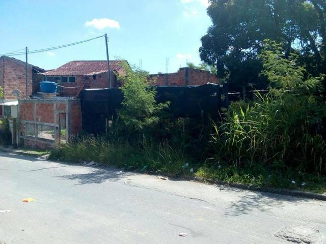 Terreno à venda em Pendotiba, Niterói - RJ