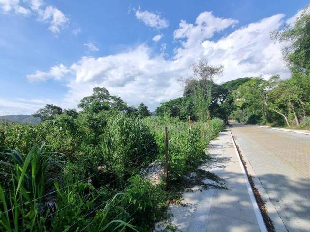 Terreno à venda em Itaocaia Valley, Maricá - RJ