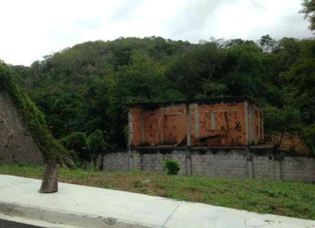 Terreno à venda em Piratininga, Niterói - RJ