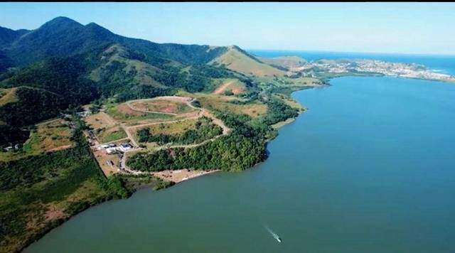 Terreno em condomínio à venda em Ponta Negra, Maricá - RJ