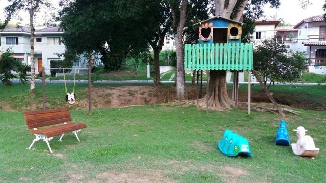 Terreno à venda em Rio do Ouro, Niterói - RJ