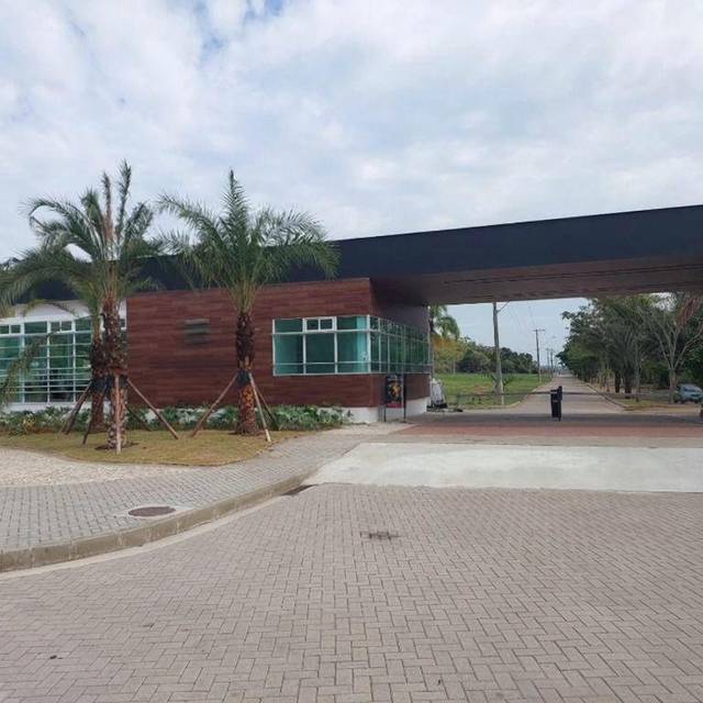 Terreno à venda em Ponta Negra, Maricá - RJ